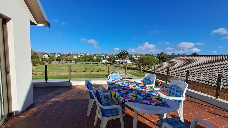 4 Bedroom Property for Sale in Stilbaai East Western Cape